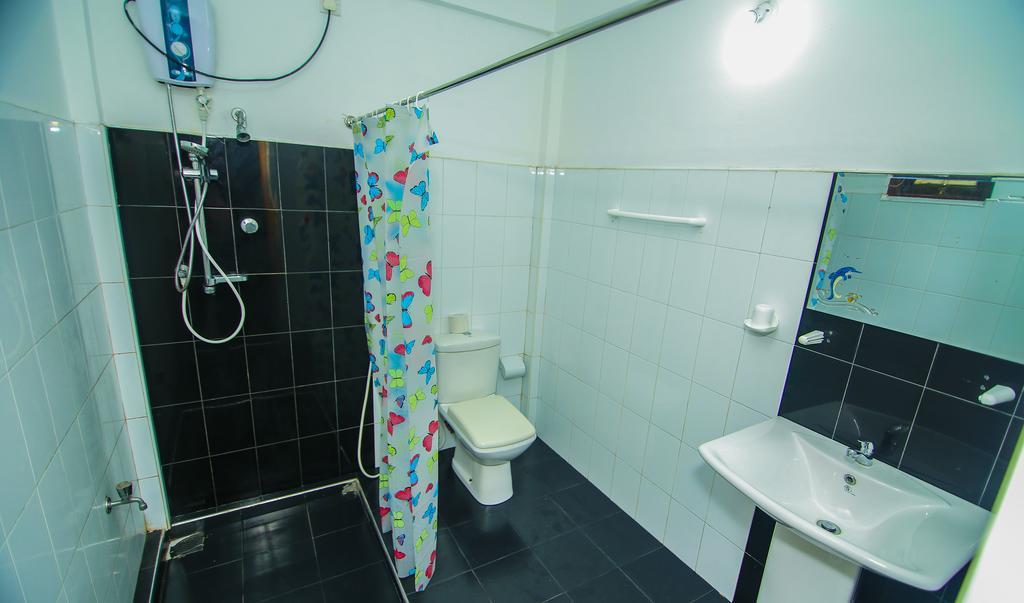 Thilaka City Hotel Anuradhapura Kültér fotó