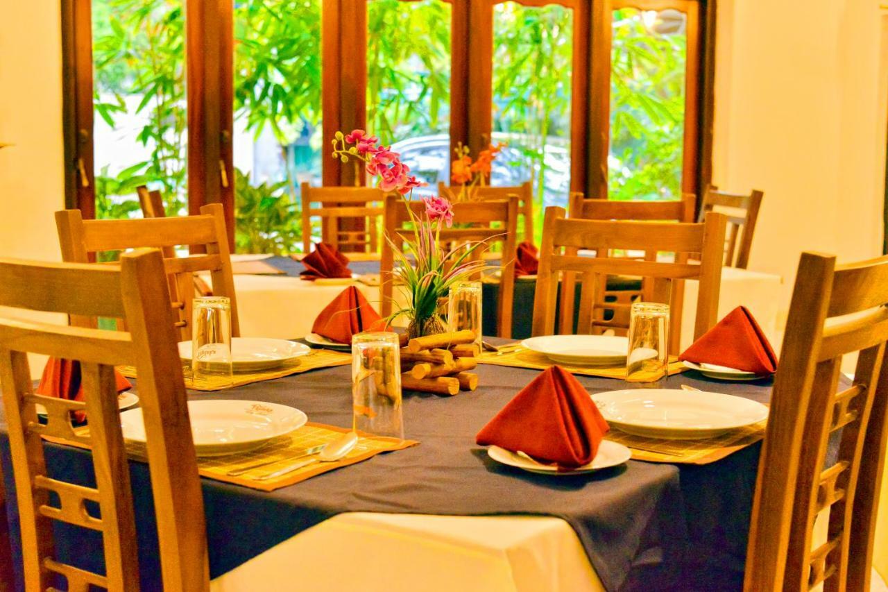 Thilaka City Hotel Anuradhapura Kültér fotó